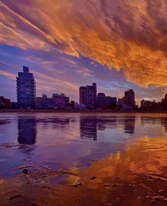 Pequena Casa De Troncos, Detras De Casa Principal No Trabajo Con Tarjeta De Credito Puerto Madryn Dış mekan fotoğraf