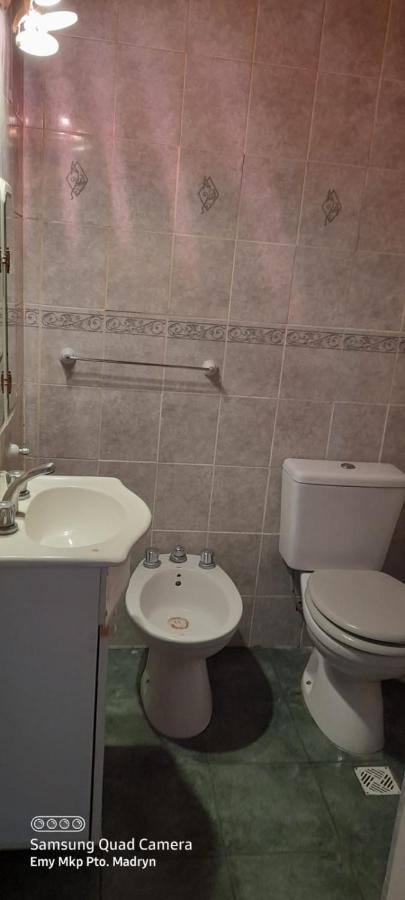 Pequena Casa De Troncos, Detras De Casa Principal No Trabajo Con Tarjeta De Credito Puerto Madryn Dış mekan fotoğraf